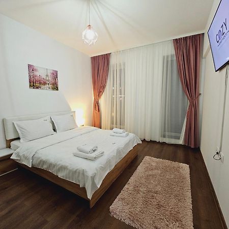 Urban Luxury Flats - Cozy Apartments At Coresi Mall #Brasov Exterior photo